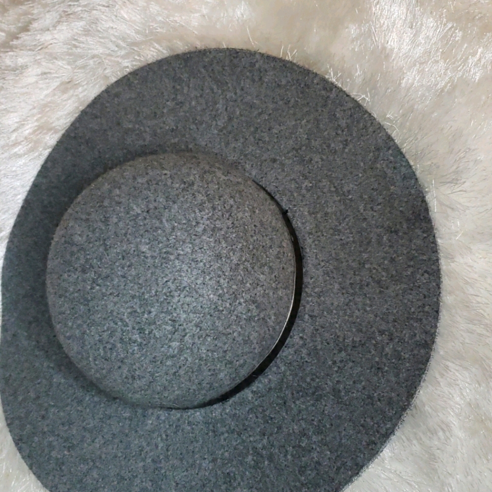 Hat - Picture 2 of 2